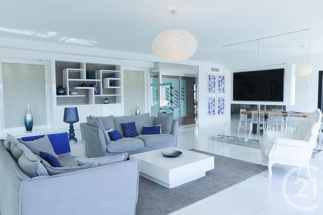 Maison à louer - 6 pièces - 390 m2 - L Ile Rousse - 202 - CORSE