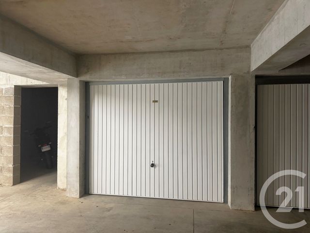 parking - L ILE ROUSSE - 202