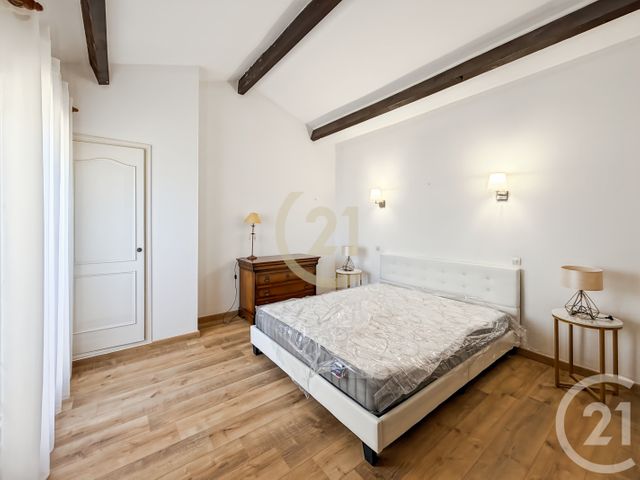 Appartement T3 &agrave; louer - 3 pi&egrave;ces - 91,35 m2 - St Florent - 202 - CORSE