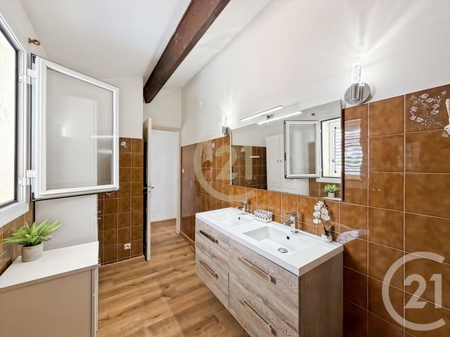 Appartement T3 &agrave; louer - 3 pi&egrave;ces - 91,35 m2 - St Florent - 202 - CORSE