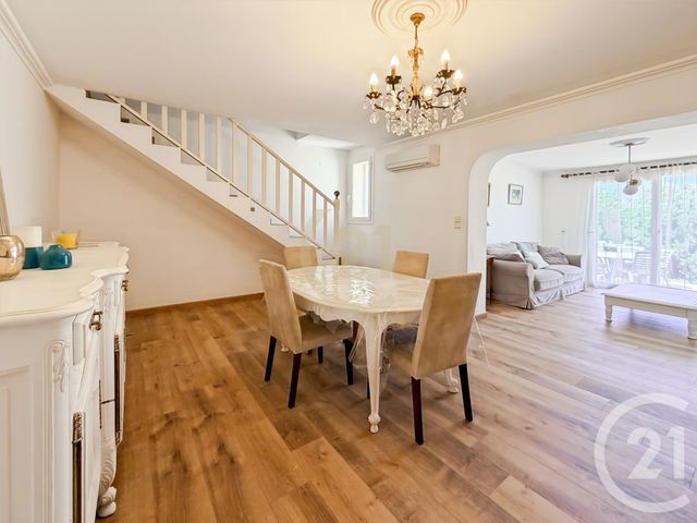 Appartement T3 &agrave; louer - 3 pi&egrave;ces - 91,35 m2 - St Florent - 202 - CORSE
