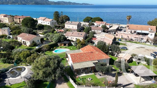 Maison &agrave; vendre - 5 pi&egrave;ces - 118,20 m2 - St Florent - 202 - CORSE