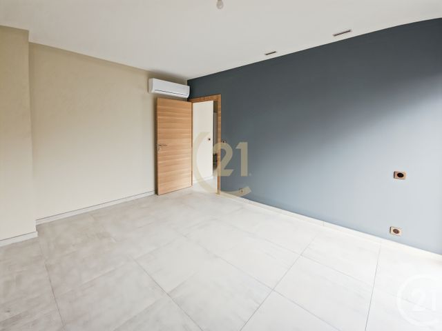 Appartement F3 &agrave; vendre - 3 pi&egrave;ces - 74,30 m2 - St Florent - 202 - CORSE