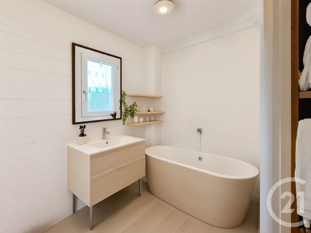 Appartement F4 &agrave; vendre - 4 pi&egrave;ces - 102,12 m2 - St Florent - 202 - CORSE