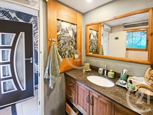 Appartement T3 &agrave; vendre - 3 pi&egrave;ces - 75,69 m2 - St Florent - 202 - CORSE