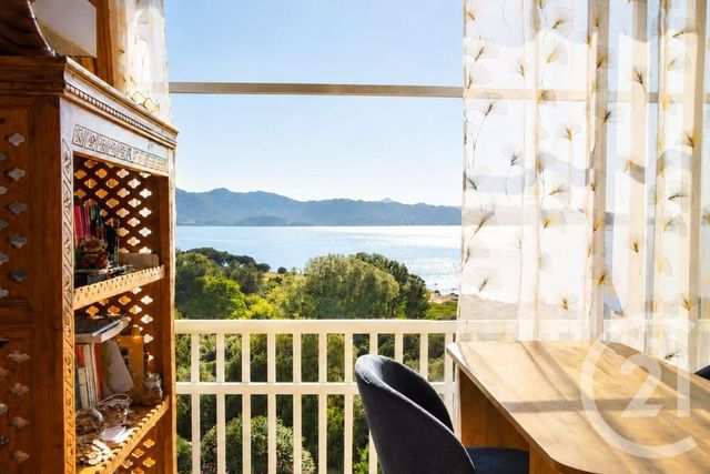 Appartement T3 &agrave; vendre - 3 pi&egrave;ces - 75,69 m2 - St Florent - 202 - CORSE