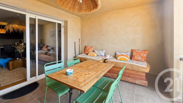 Appartement T2 &agrave; louer - 2 pi&egrave;ces - 42,13 m2 - St Florent - 202 - CORSE