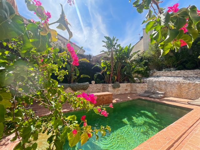 Maison &agrave; vendre - 7 pi&egrave;ces - 285,47 m2 - St Florent - 202 - CORSE