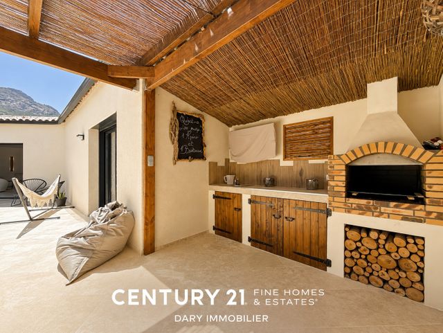 Maison &agrave; vendre - 6 pi&egrave;ces - 183,08 m2 - Calvi - 202 - CORSE